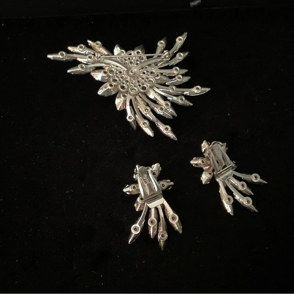 JUDY LEE Rhapsody in Blue Brooch and Earrings